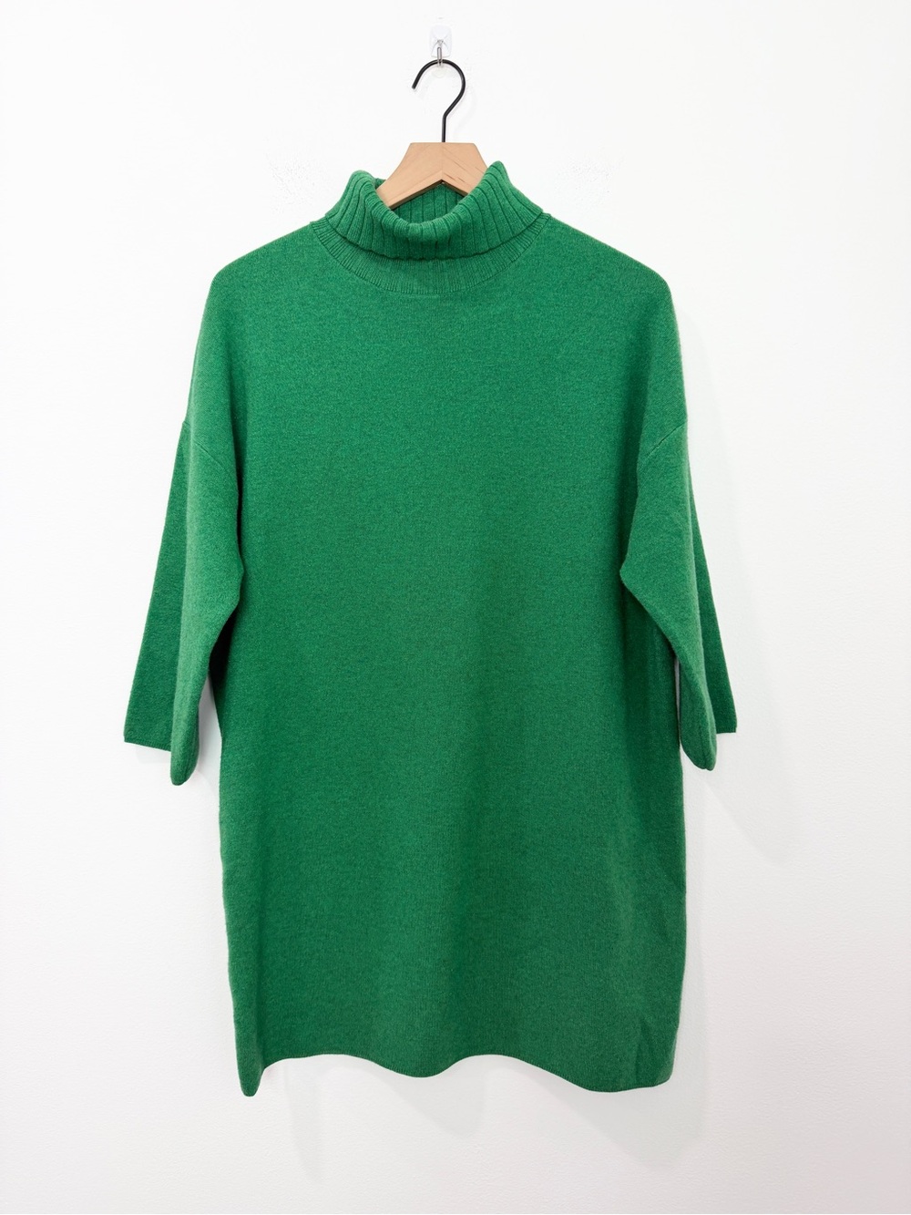 Tuckernuck Pomander Place Green Vivianne Dress Sweater Knit Size Medium - Picture 3 of 8